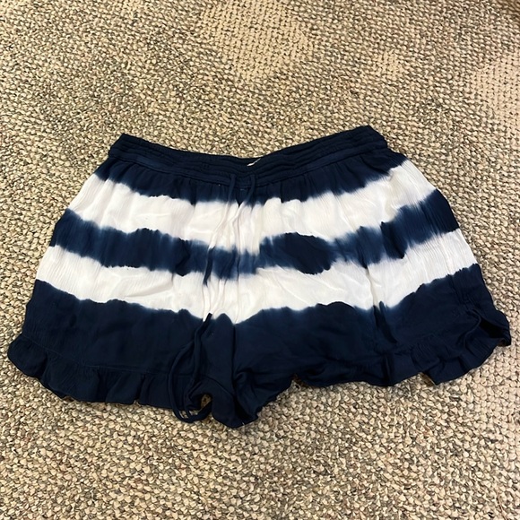Hollister Tie Dye flow shorts - Picture 1 of 5